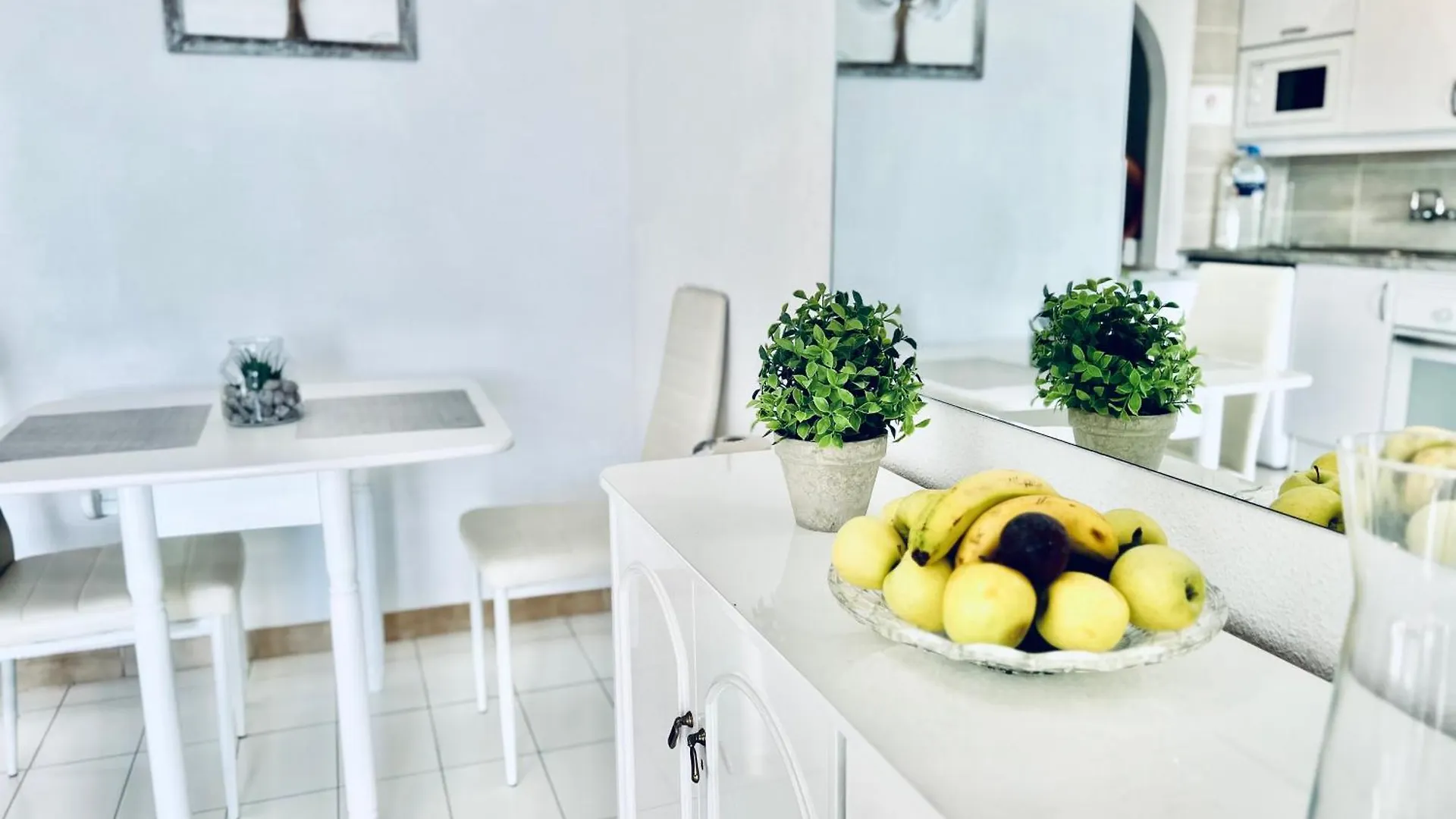 Los Cristianos 1 Bed Apartment Arona